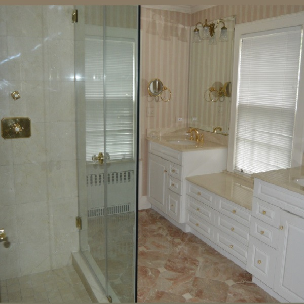Bathroom - bathroom idea in Phoenix