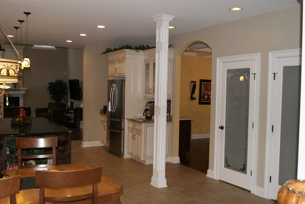 Inspiration for a timeless kitchen remodel in Chicago