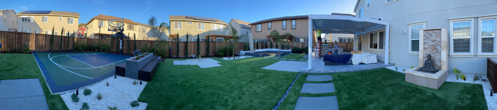 Newark - Backyard Retreat