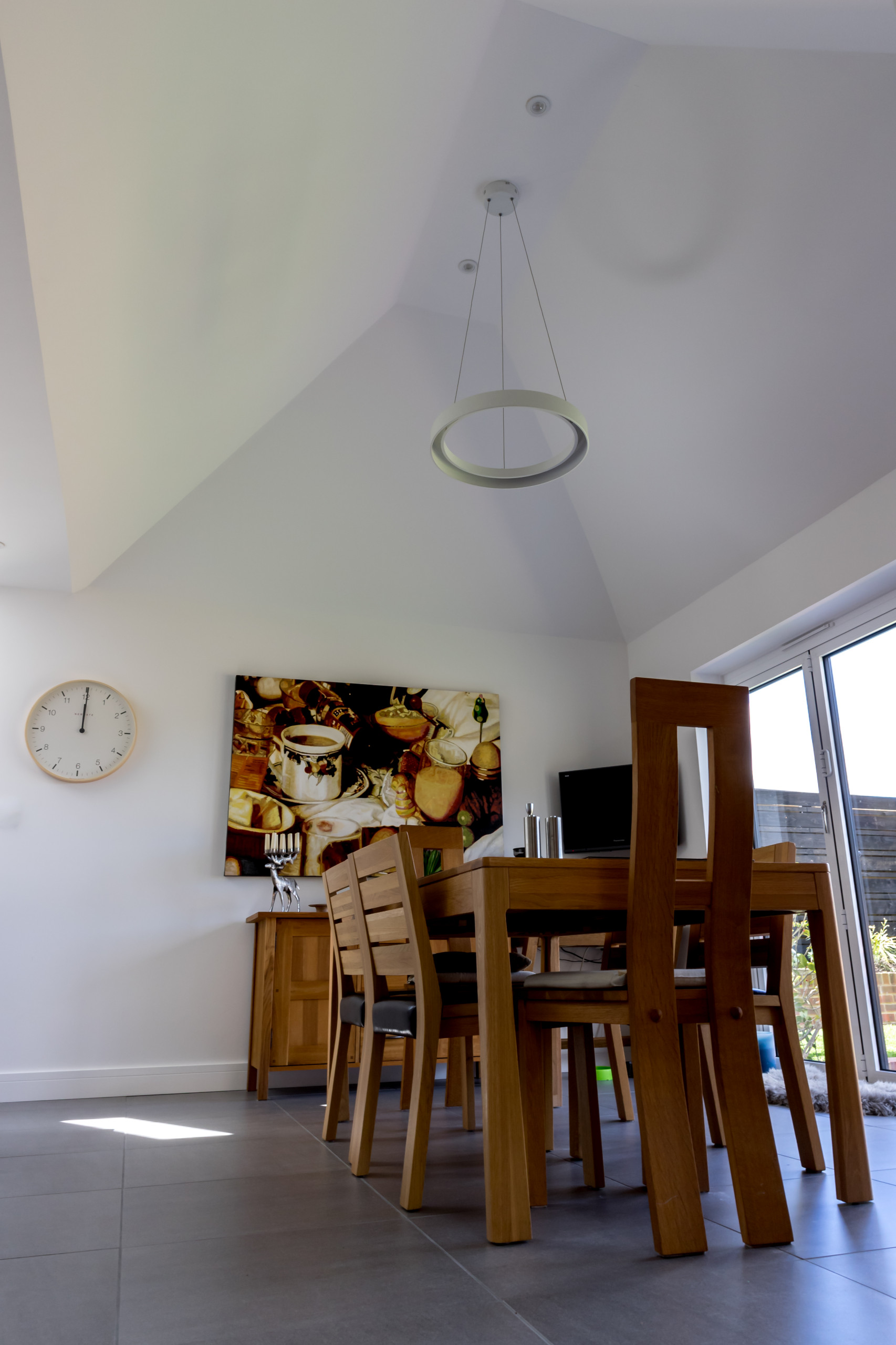Vaulted ceiling - Dining Room