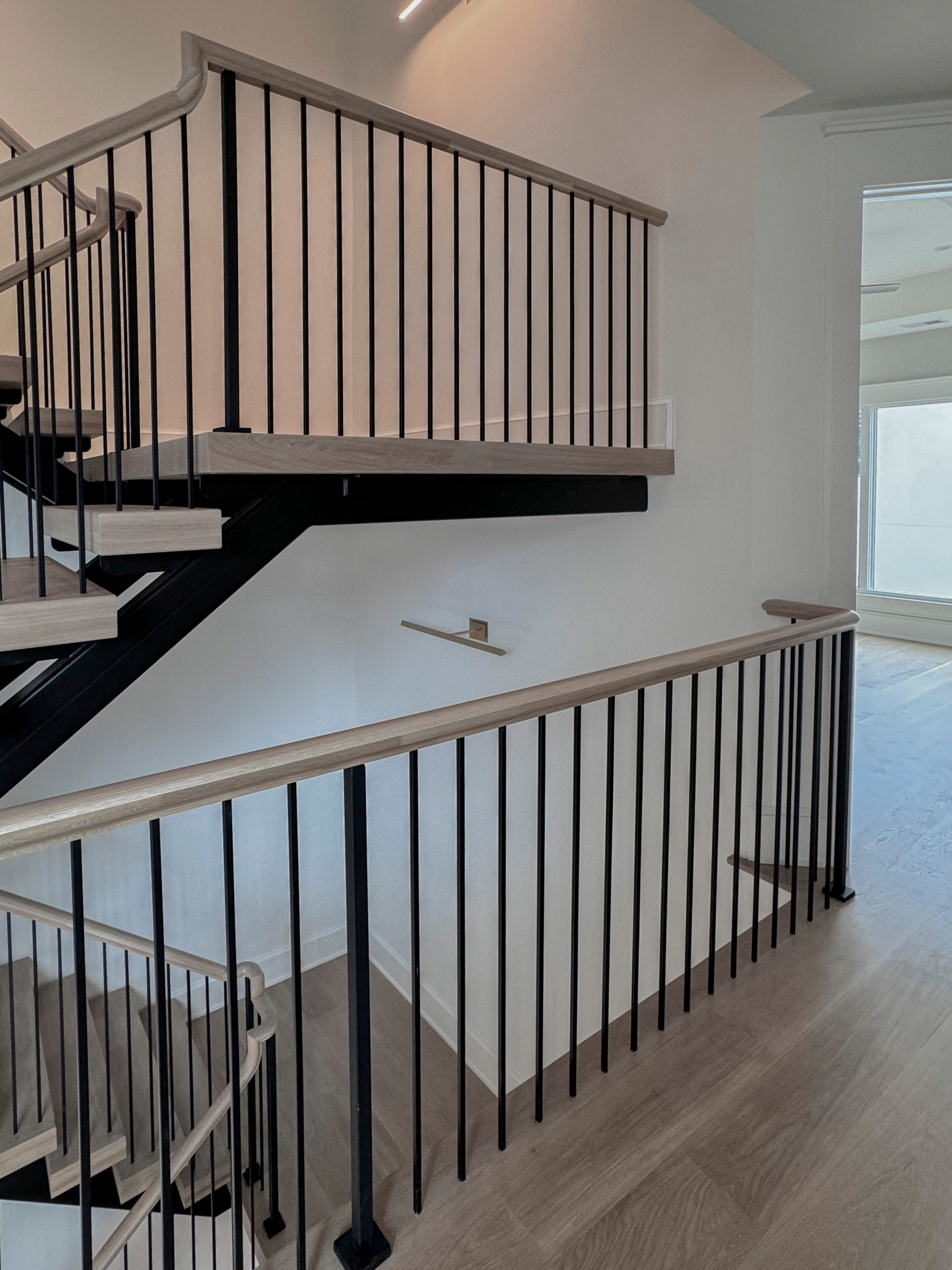 122_Modern Steel & Wood Floating Staircase, Arlington VA 22207