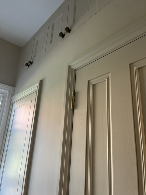 N1 Cloakroom