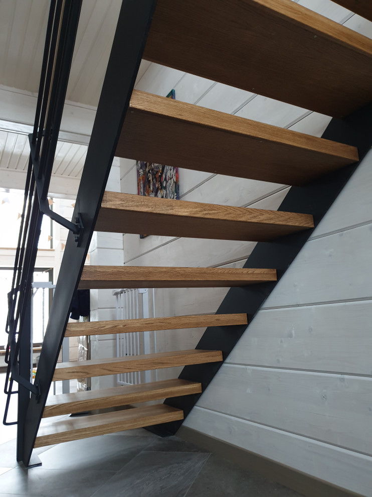 Лестницы из металла