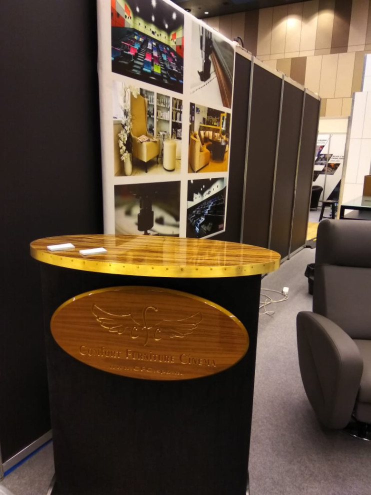 Кино Выставка "Ленэкспо"