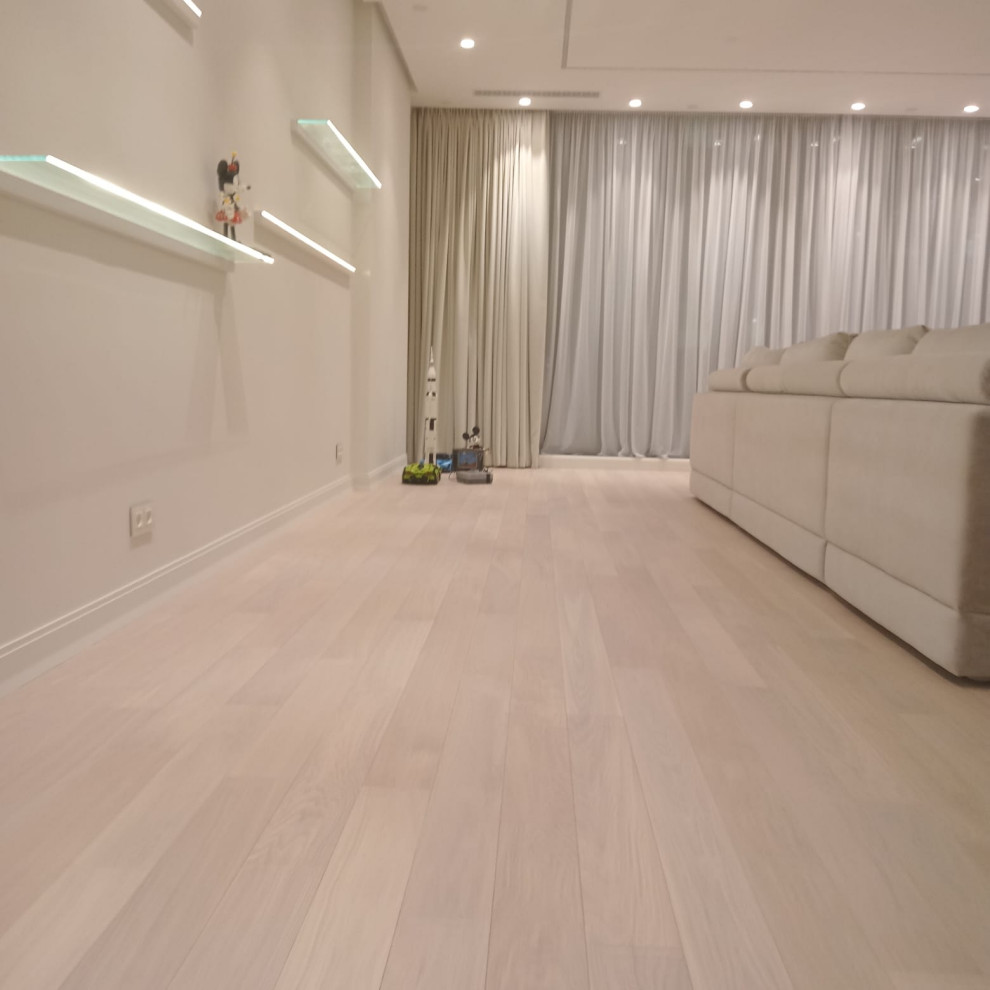 Укладка инженерной доски, дуб, масло.