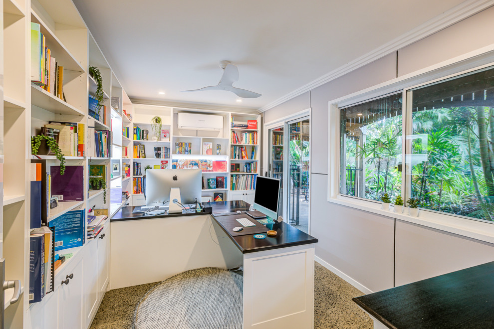 Design ideas for a contemporary home office in Brisbane.