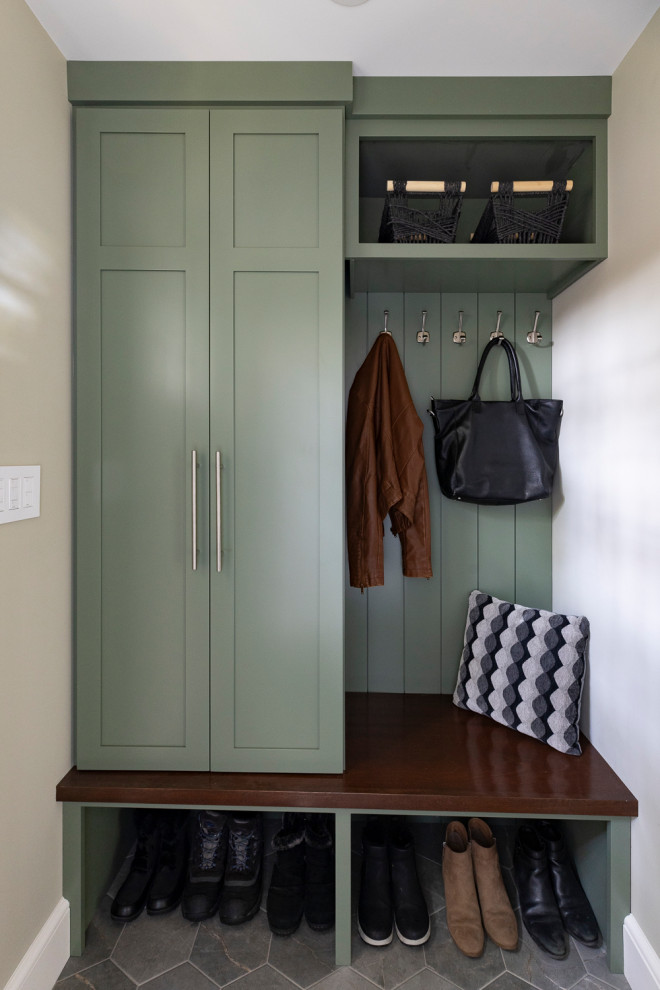 Example of a small transitional mudroom design in Boston
