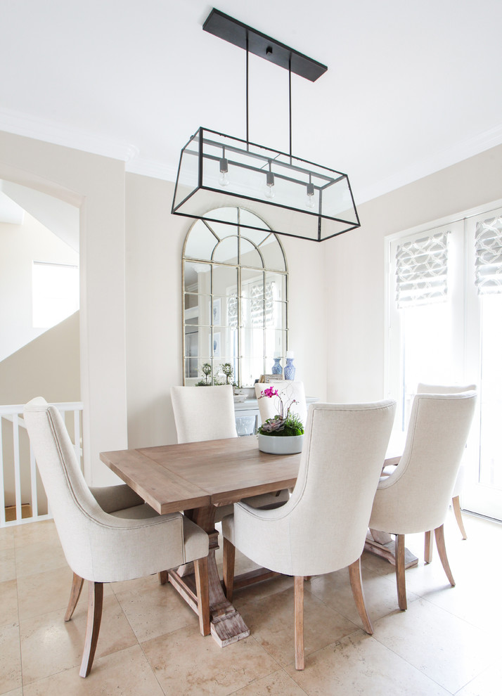 Inspiration for a coastal dining room remodel in Los Angeles