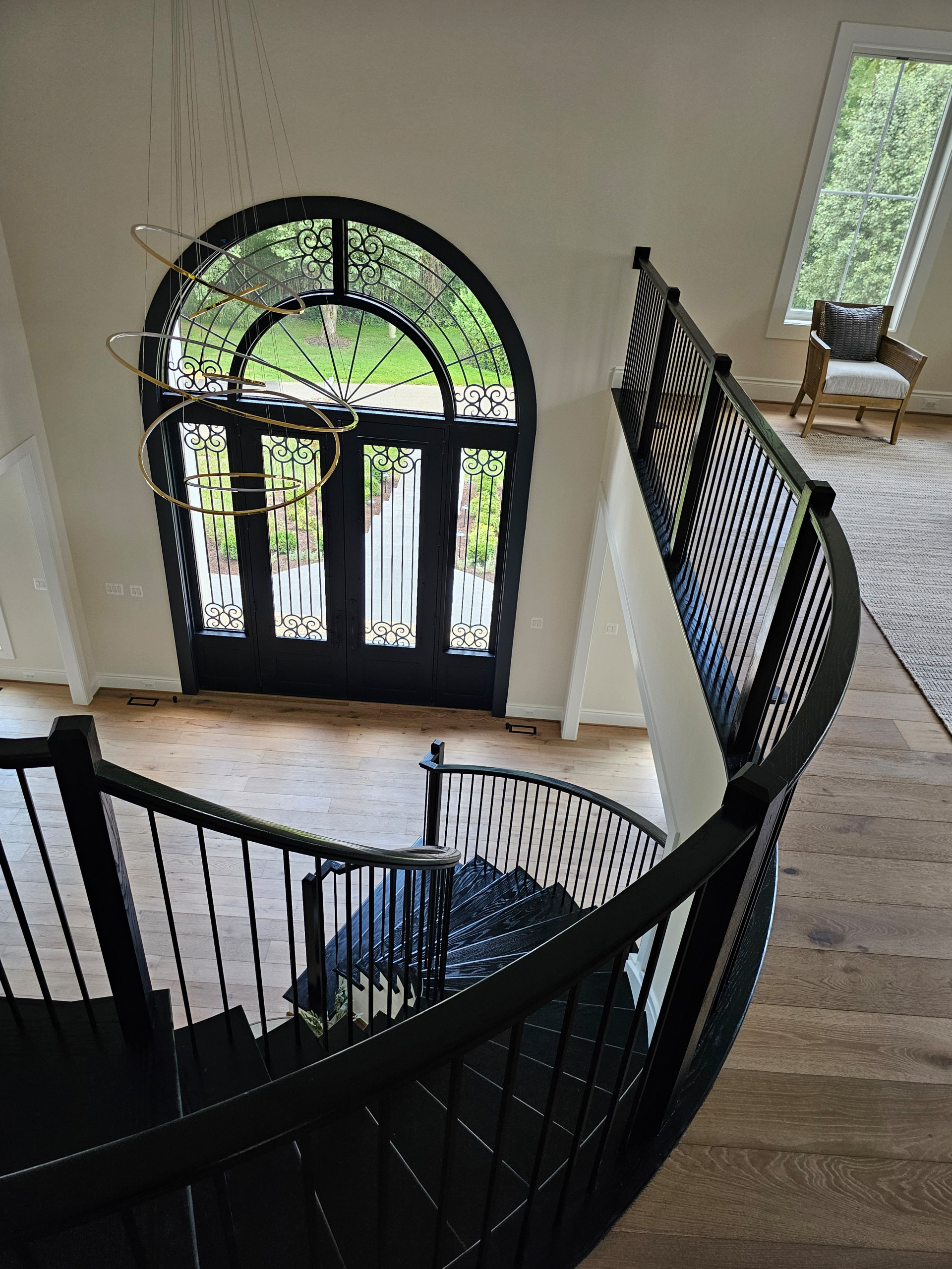 Elegant Curve Elevates Modern Design, Mclean, VA 22101