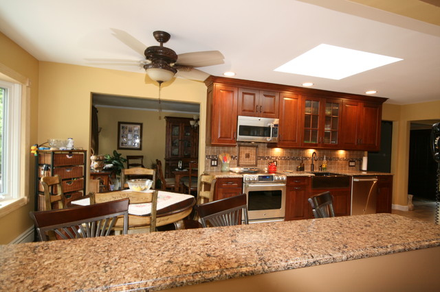 Current in Commack - Contemporary - Kitchen - New York - by Alure Home