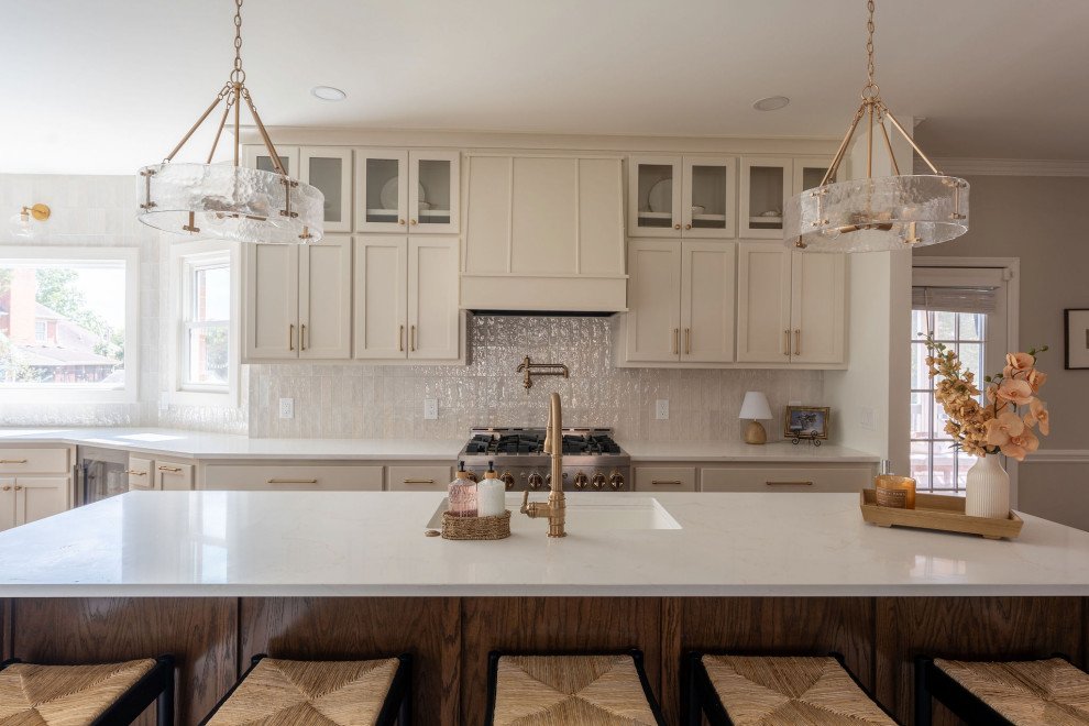 Contemporary Indian Lake Kitchen