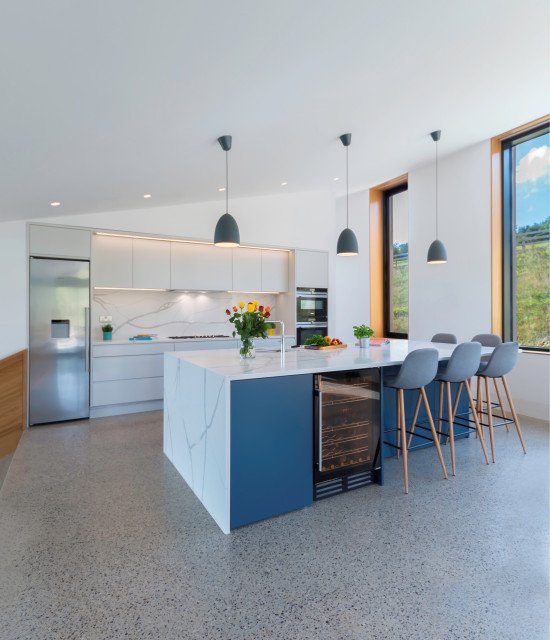 Contemporary Kitchen in Ammonite & Stiffkey Blue &ndash; Stepaside. contemporary-kitchen