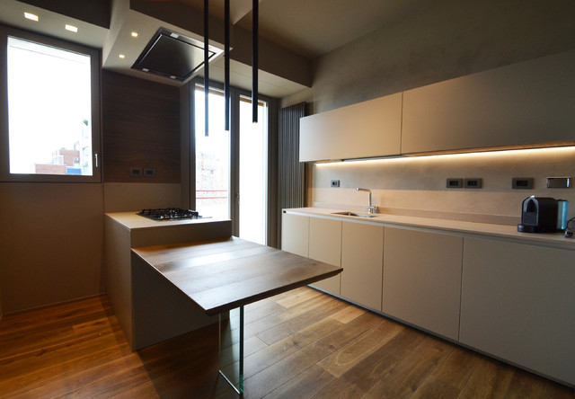 LA CUCINA &egrave; IL CUORE DELLA CASA contemporary-kitchen
