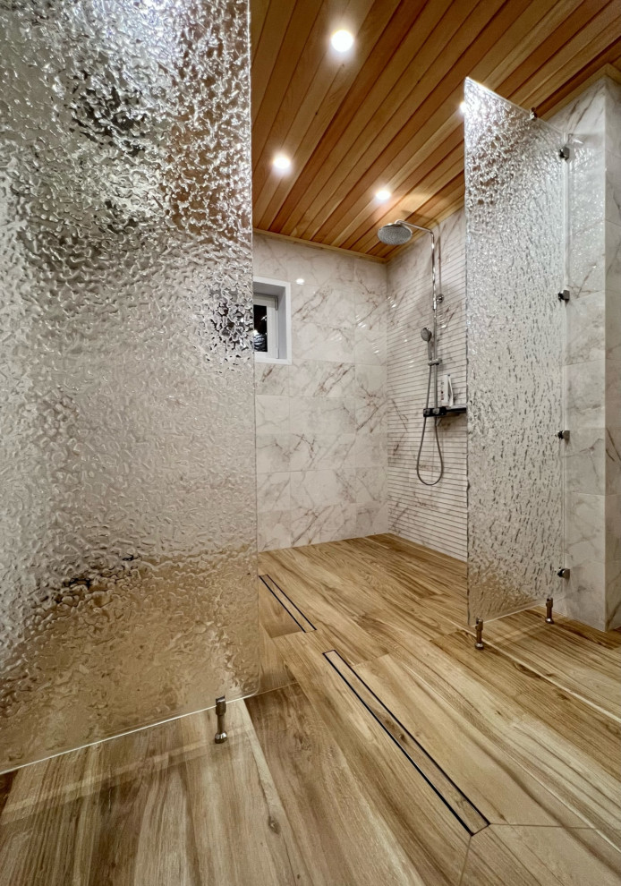 Душевые перегородки из рельефного стекла