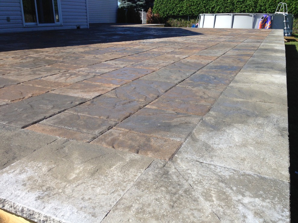 Huge transitional backyard deck photo