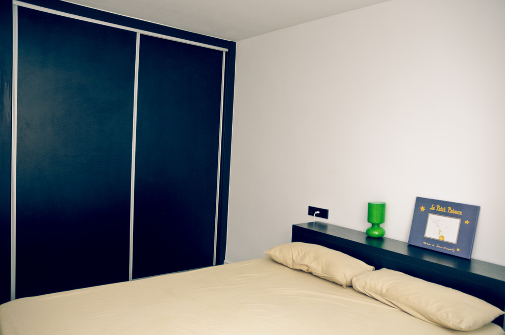 Imagen de dormitorio principal tradicional renovado de tamaño medio