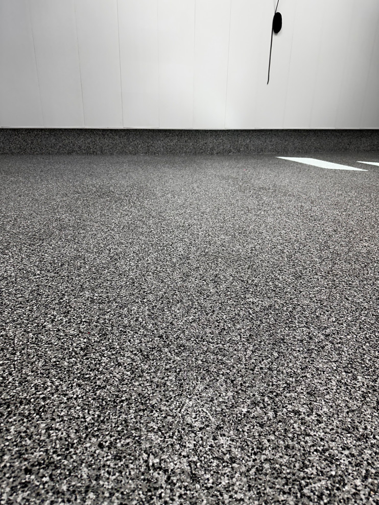 Martinet Ave - Garage Interior - Trusscore & Epoxy