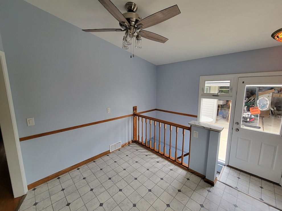 Kitchen - kitchen idea in Detroit