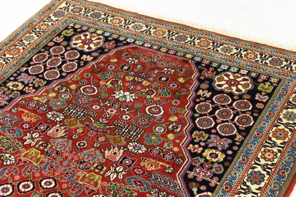 Persian Rug Ghashghai 5'2"x3'9" Modern Hand Knotted, 5'2"x3'9