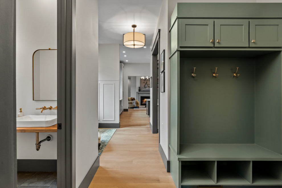 Home design - transitional home design idea