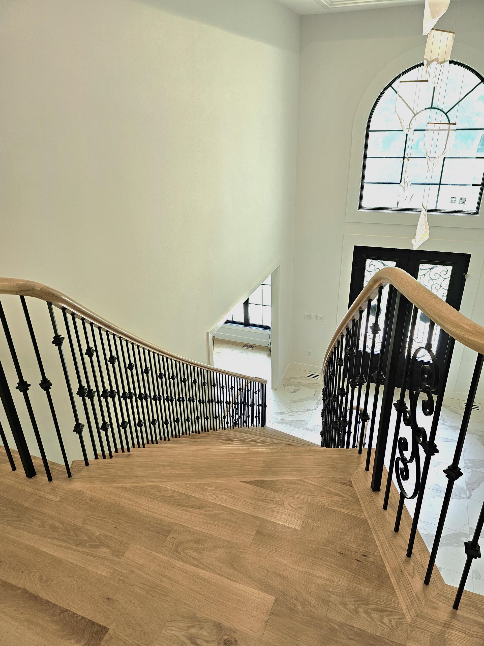 120_Luxurious White Oak Stair with Iron Balusters, Great Falls, 22066