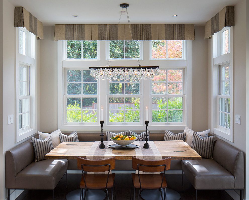 Large trendy u-shaped kitchen/dining room combo photo in San Francisco with an island