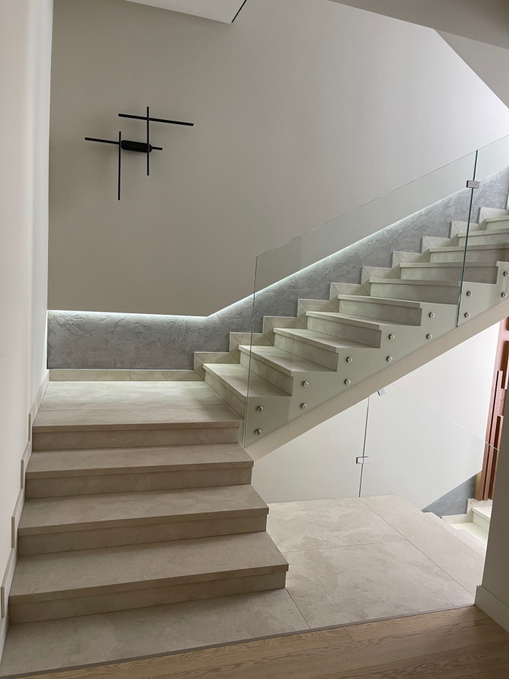 Лестница в жилом доме в г. Геленджике