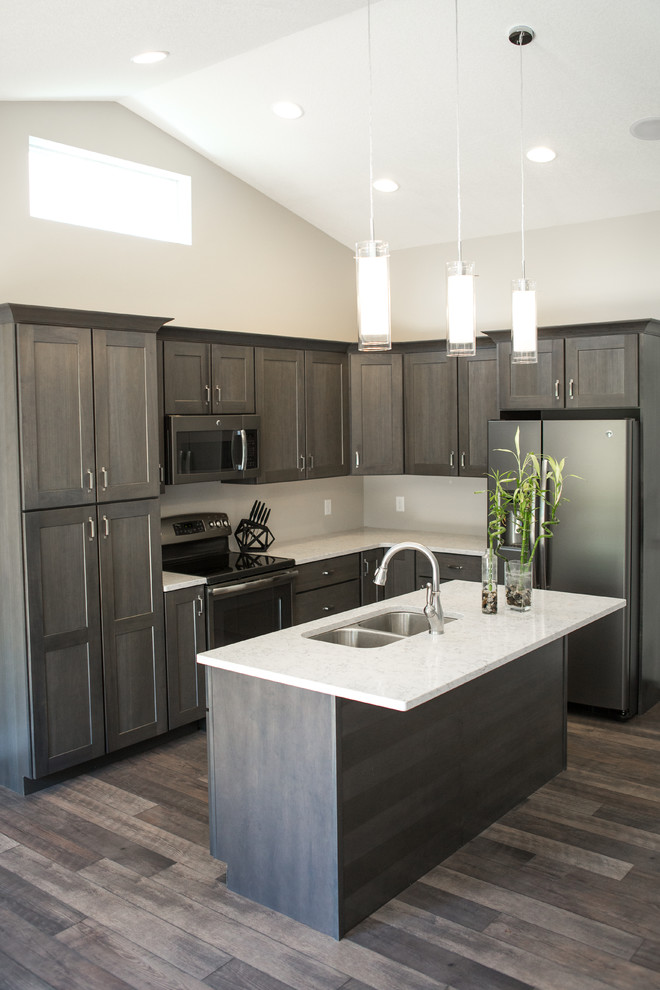 Example of a transitional kitchen design in Cedar Rapids