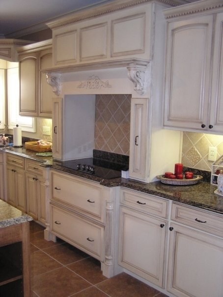 Kitchen traditional-kitchen