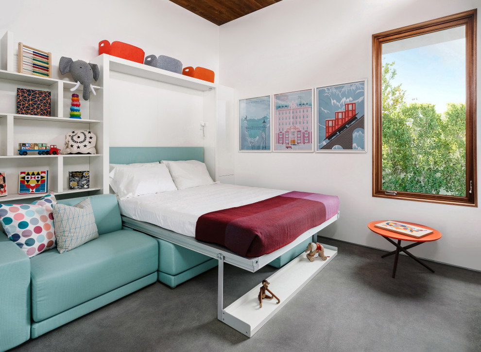 Mid-sized midcentury kids' room in Los Angeles with white walls.