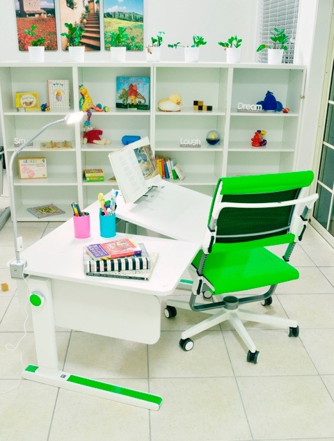 This is an example of a contemporary kids' room in Brisbane.