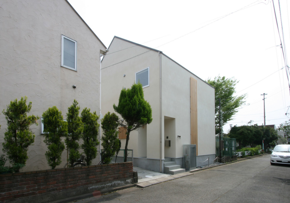 Inspiration for a modern house exterior in Tokyo.