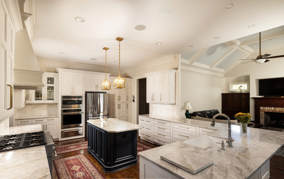 Kitchen - transitional kitchen idea