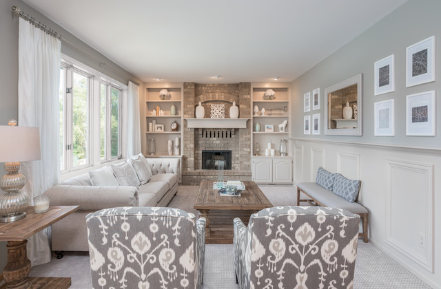 Transitional Living Room nyklassisk-vardagsrum