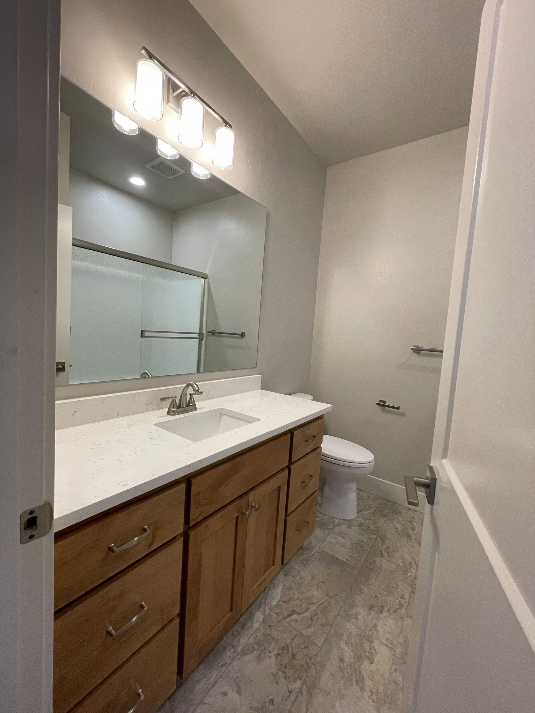 Modern Duplex - Talent