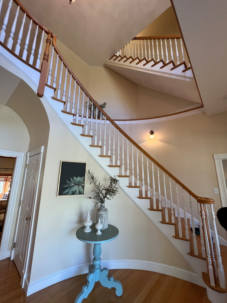 Transitional home design photo in Boston