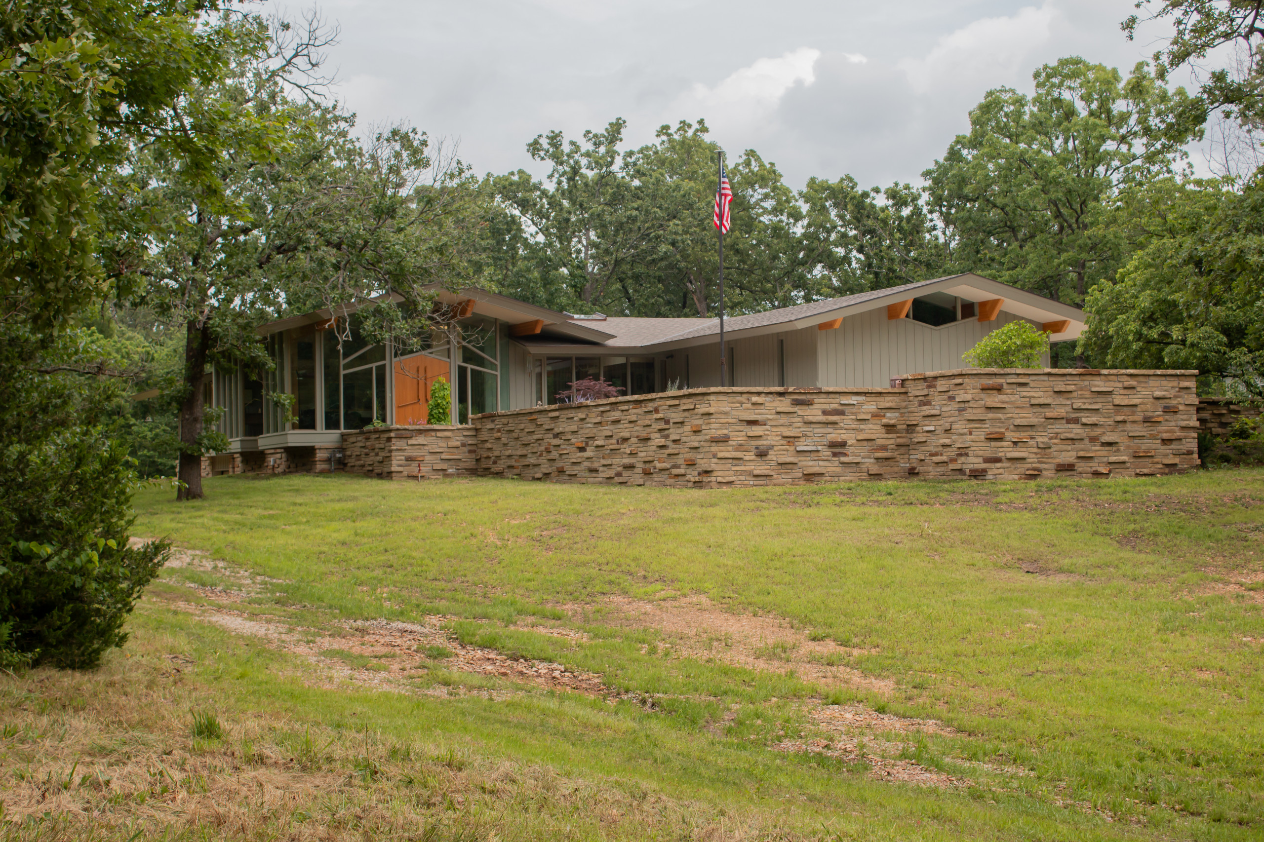 Frank Lloyd Wright Inspired Exterior (Corcoran)