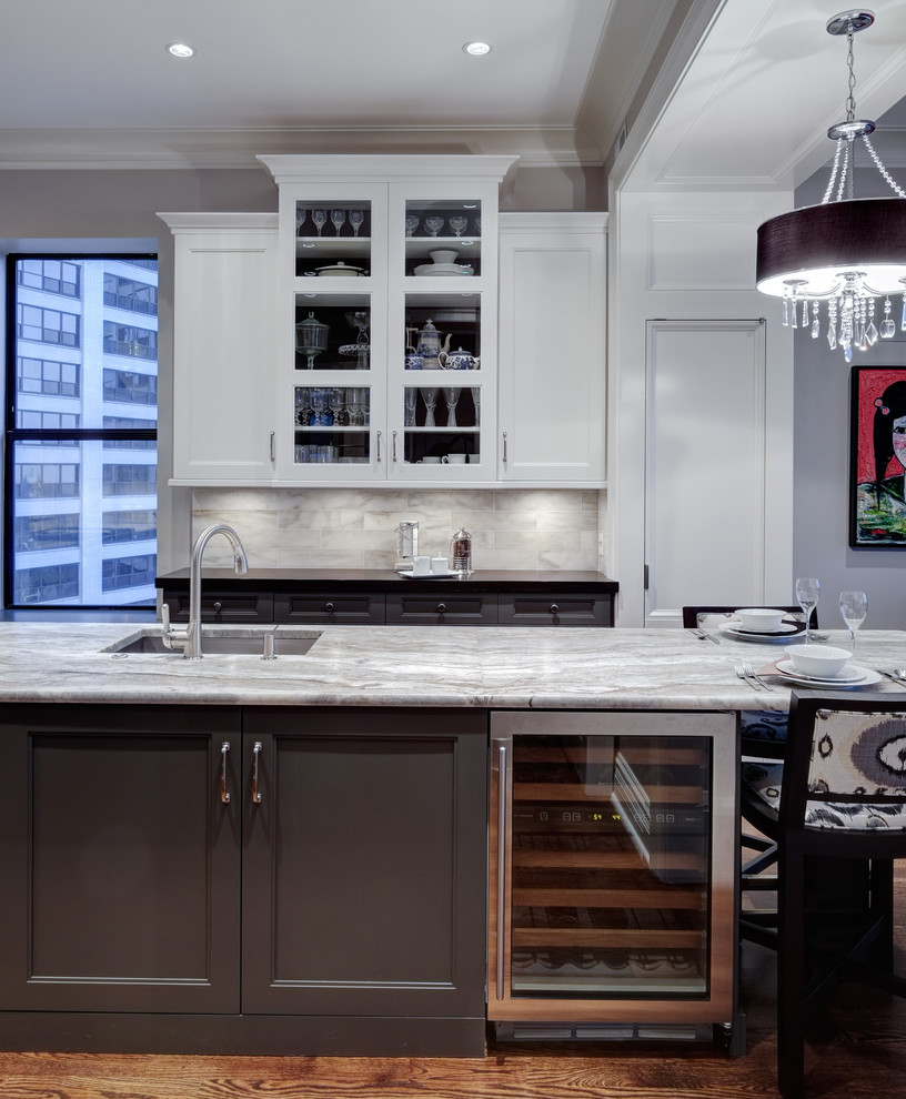 Inspiration for a transitional kitchen remodel in Chicago
