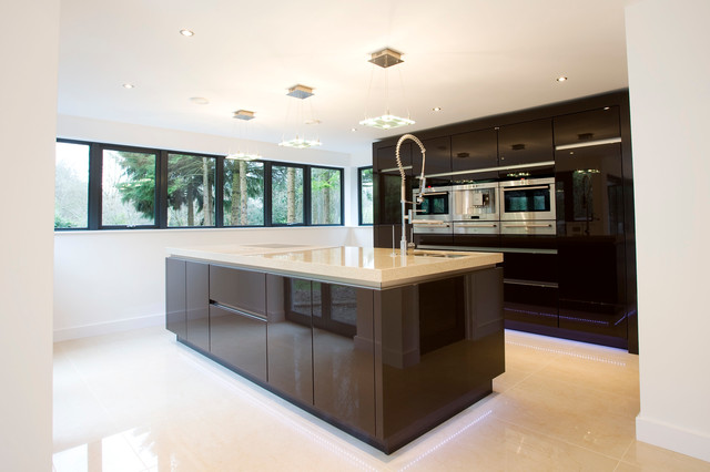 Traditional Replacement Dwelling, Penpol, Cornwall traditional-kitchen