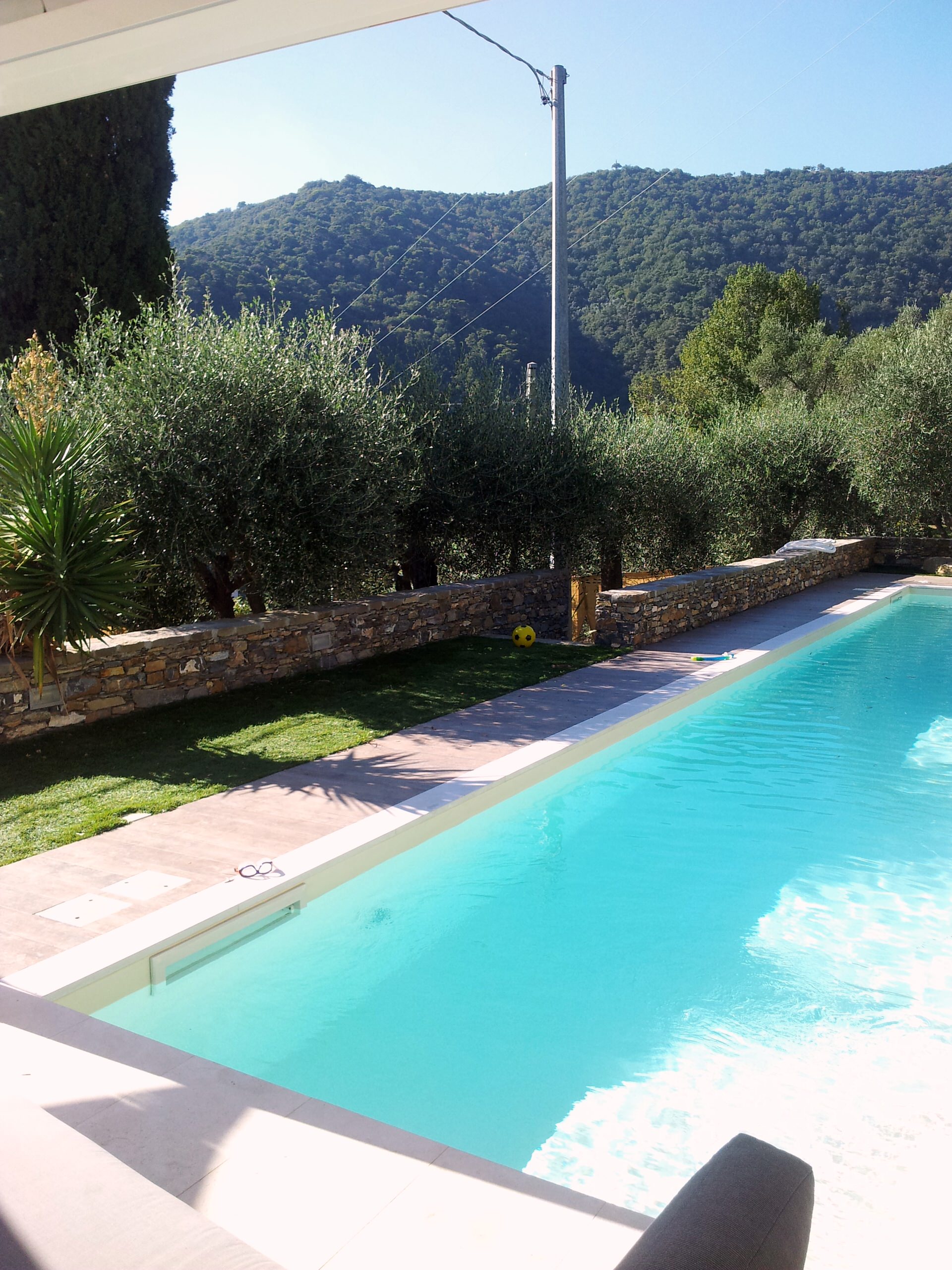 Piscina e giardino di villa e B&B Le Palme