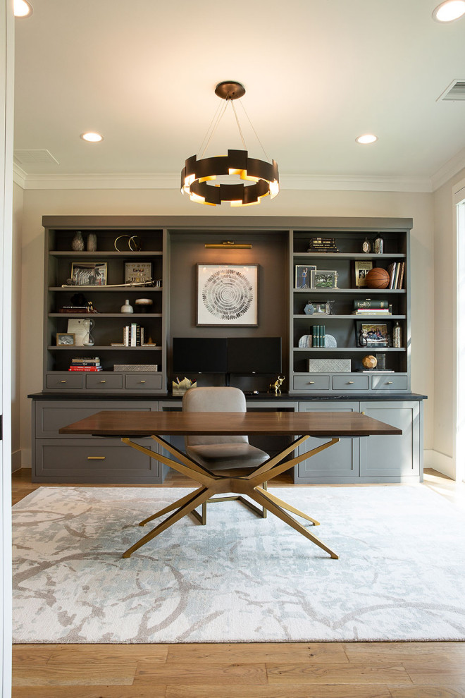 Inspiration for a transitional home office remodel in Dallas