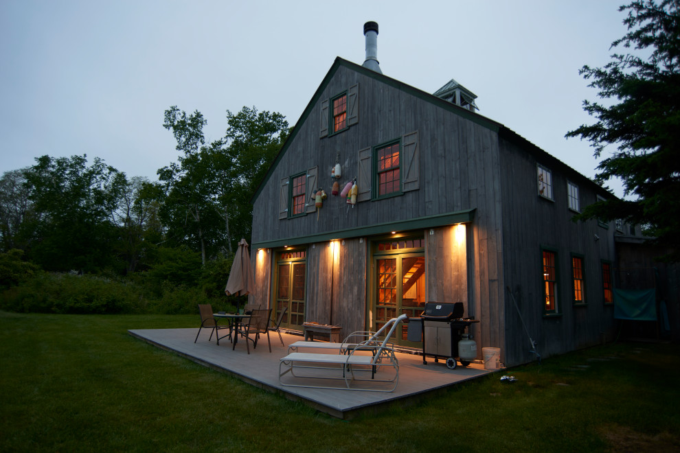 Design ideas for a rustic house exterior in New York.