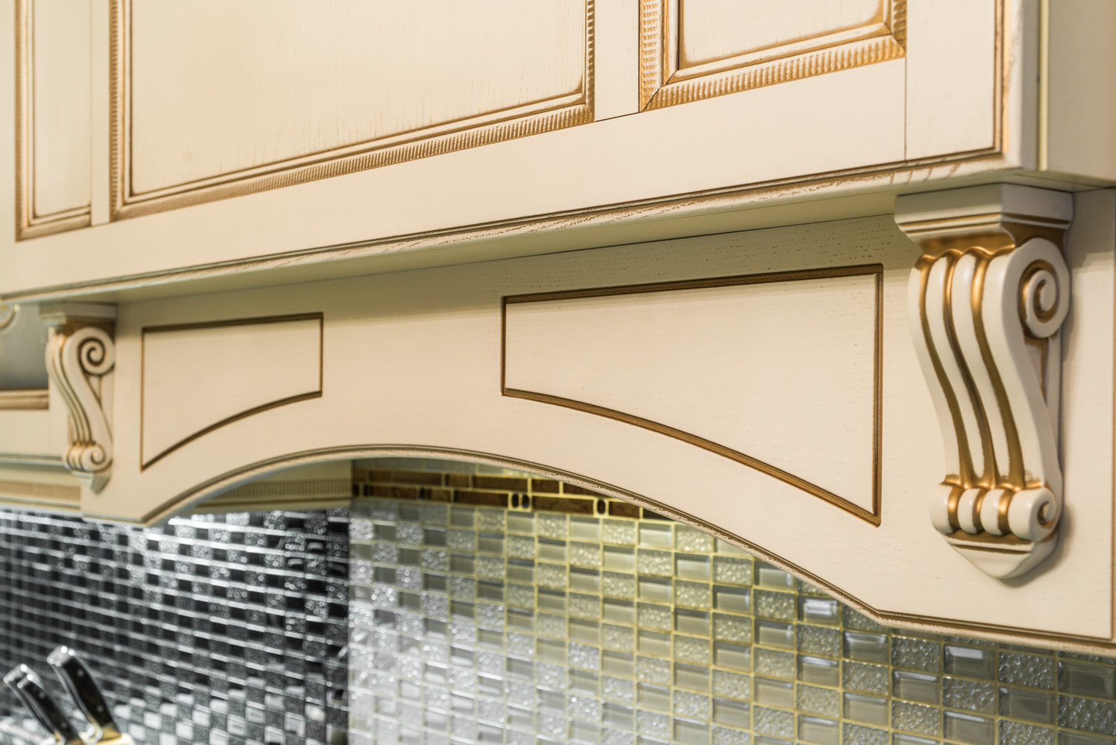 кухня классика Августа