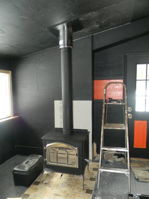 Black Stove Pipe/Chimney Pipe and Wood Stove - Traditional - Detroit - by  Rockford Chimney Supply | Houzz UK