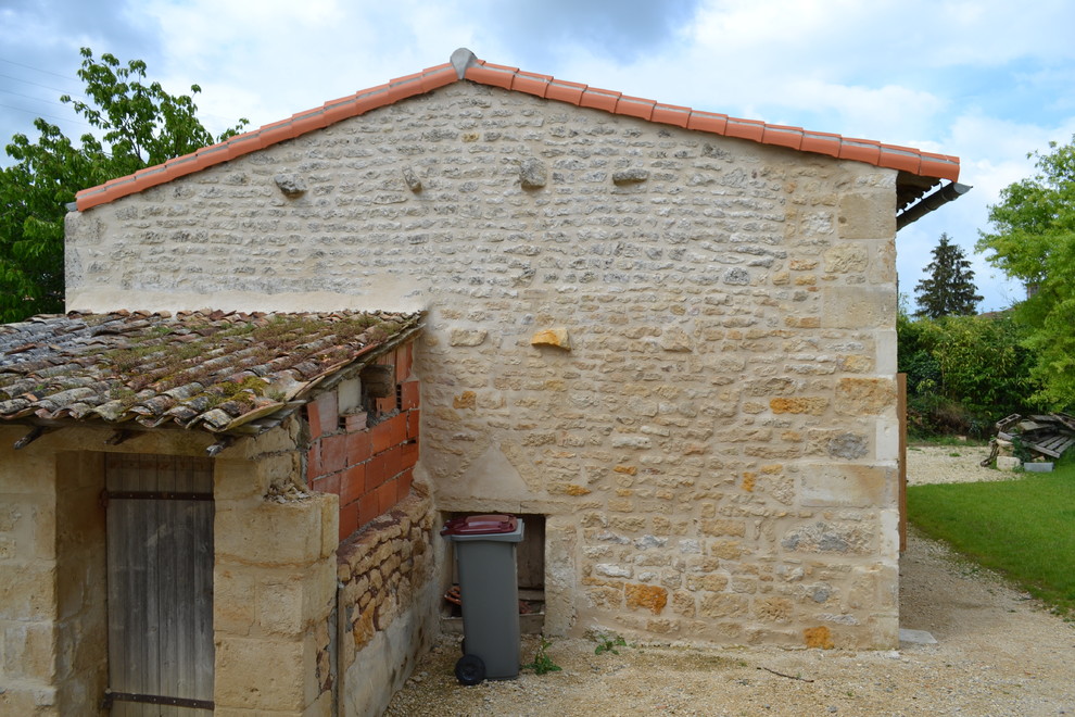 Transformation d'une grange en garage près de Niort.