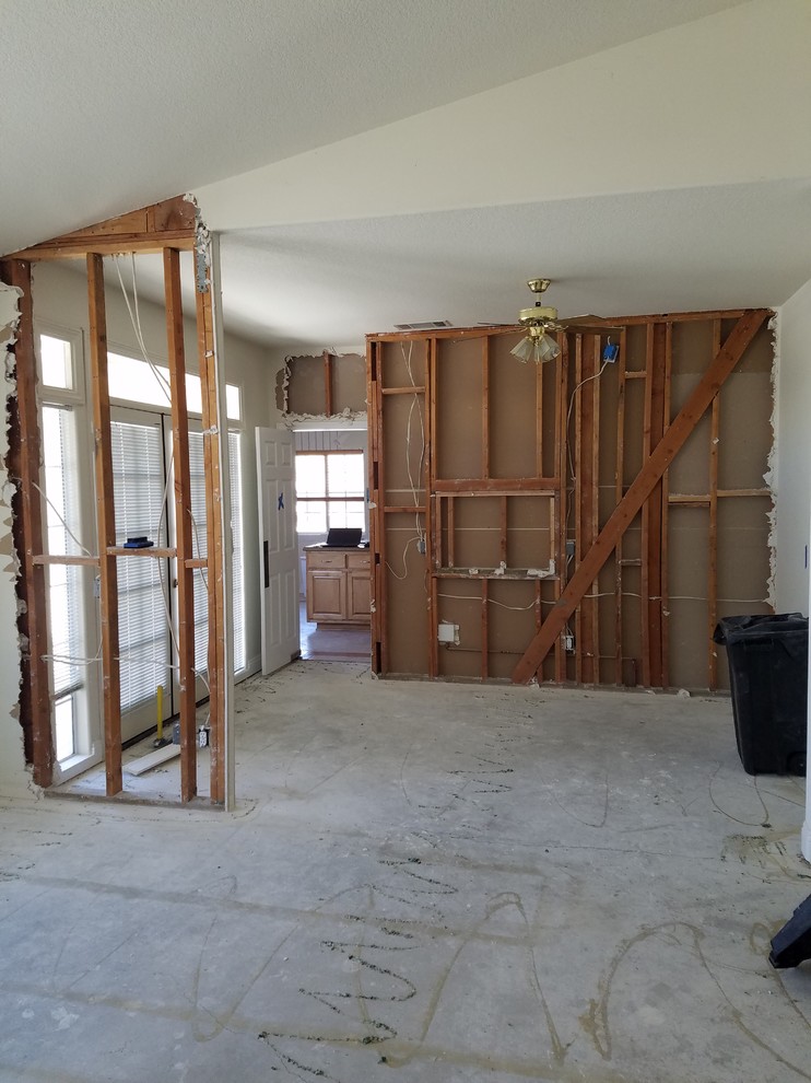 Can anybody confirm this wall is non load bearing?