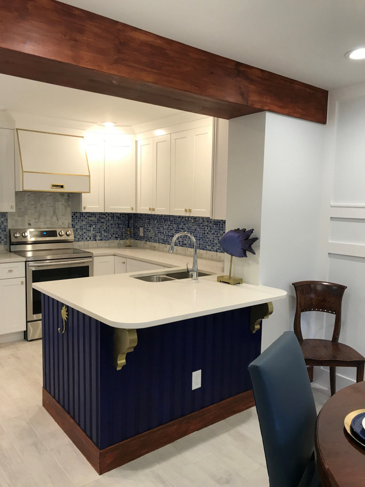 Kitchen - coastal kitchen idea