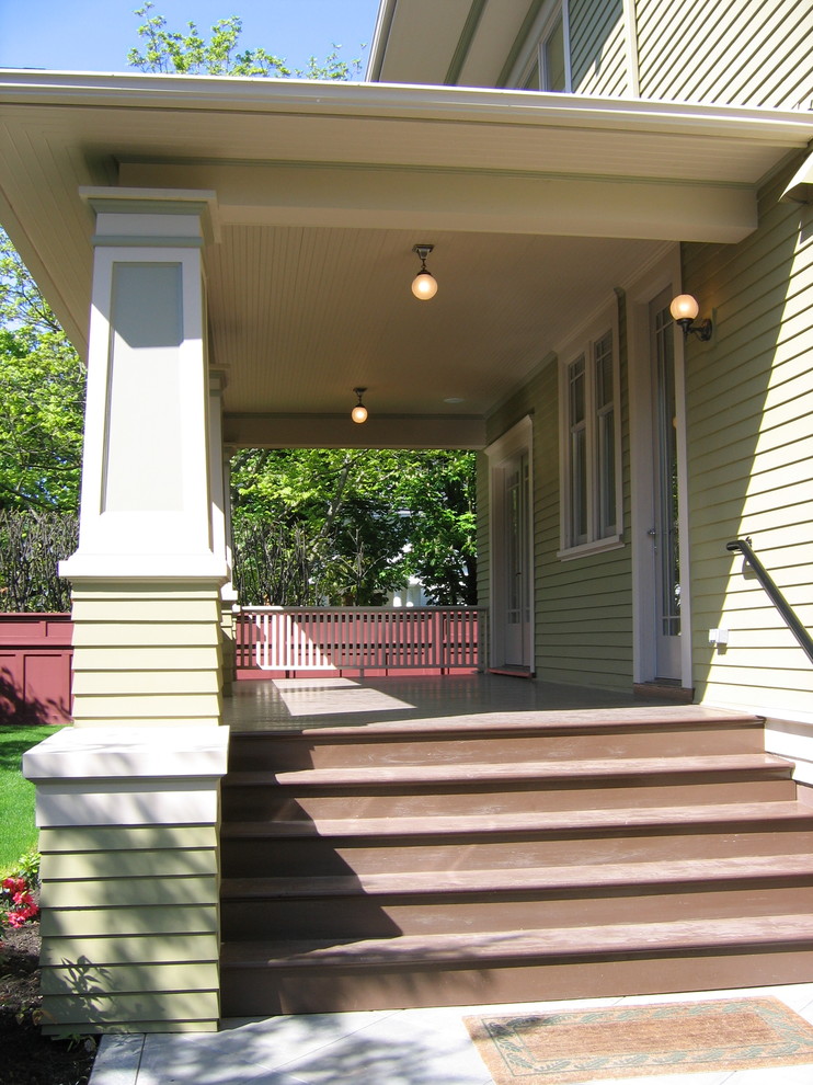 Photo of an arts and crafts verandah in Portland.