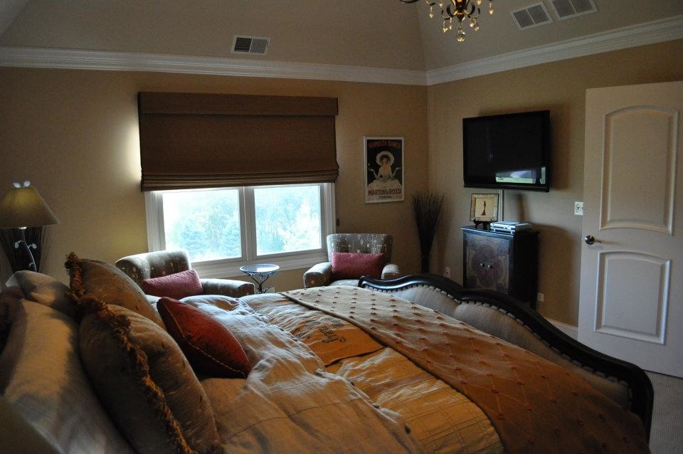 Inspiration for a transitional bedroom remodel in Chicago