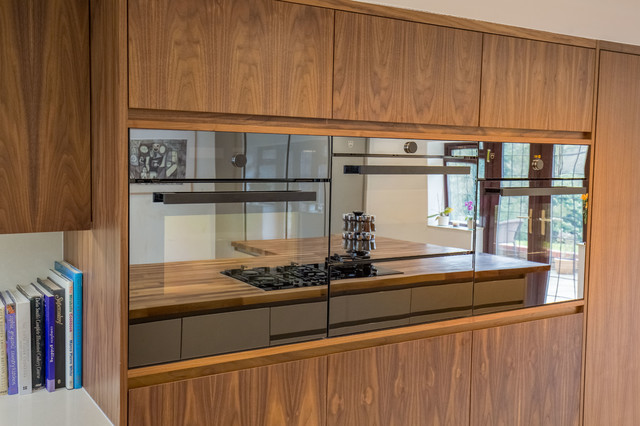 Bespoke kitchen - Pinner, Greater London modern-kitchen